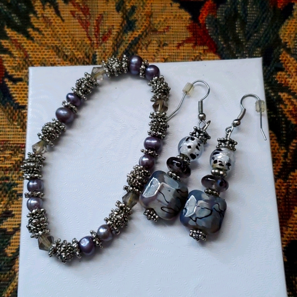 Silver bracelet and earrings
